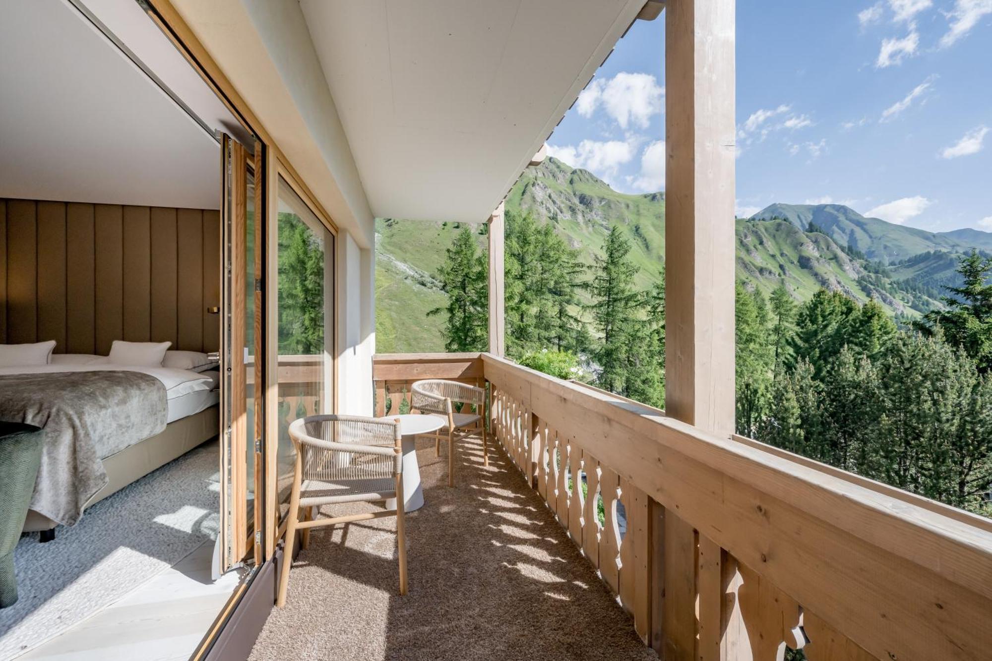 Relais & Chateaux Chasa Montana 萨姆瑙恩 外观 照片