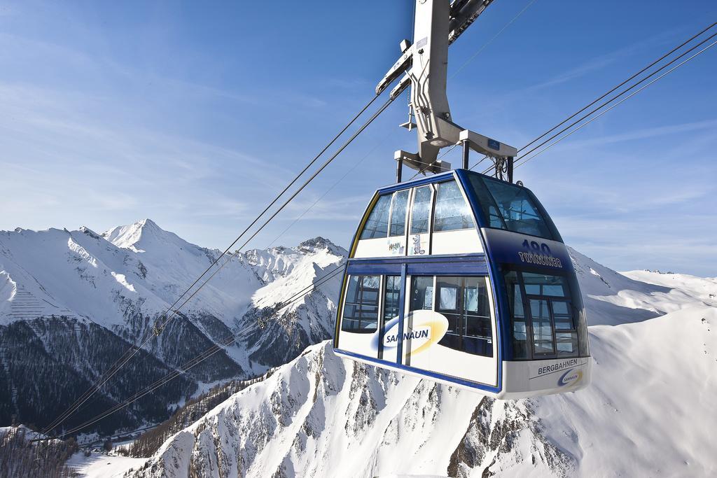 Relais & Chateaux Chasa Montana 萨姆瑙恩 外观 照片